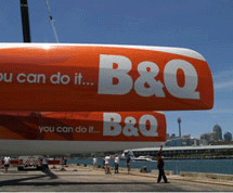 Varato il nuovo trimarano "B&Q" di Ellen MacArthur
